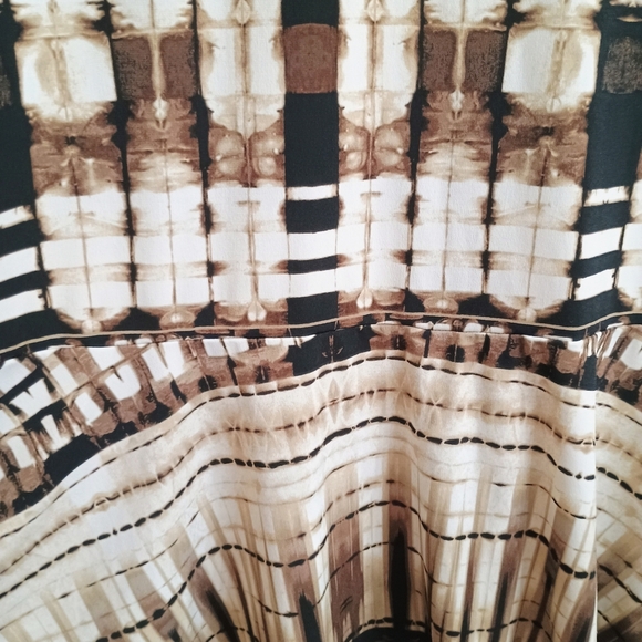 Dana Buchman Brown and Cream Patterned Blouse - Picture 5 of 6